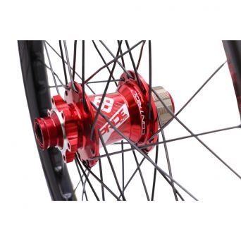 Wheels 20" (406) Pride Wave Gloss Black / Pride Control 15mm - Red