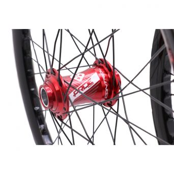 Wheels 20" (406) Pride Wave Gloss Black / Pride Control 15mm - Red