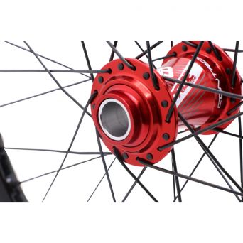 Pride Wave Ud Gloss White / Pride Control 36H Wheelset - Red