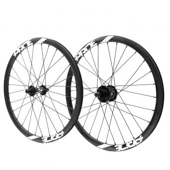 Pride Gravity Exp SL Aero Ud Gloss / Control 28H Black Hubs - Wheelset