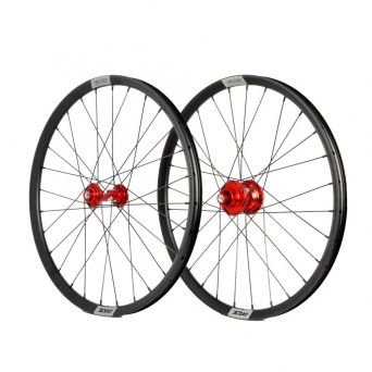 Roues 20" (451) Pride Control V1 Red 10mm - Helium M21